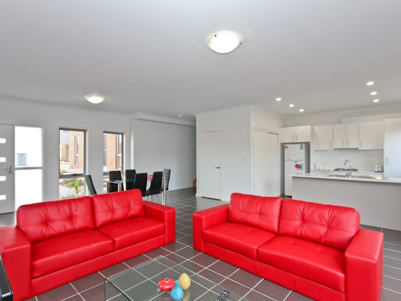 Room 1, 5/10 Steel Street, Jesmond NSW 2299