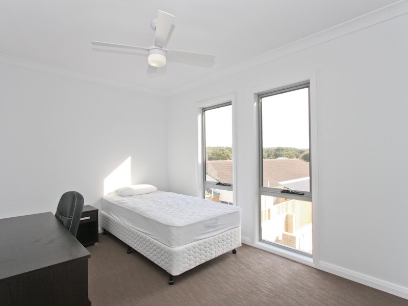 Room 1, 5/10 Steel Street, Jesmond NSW 2299