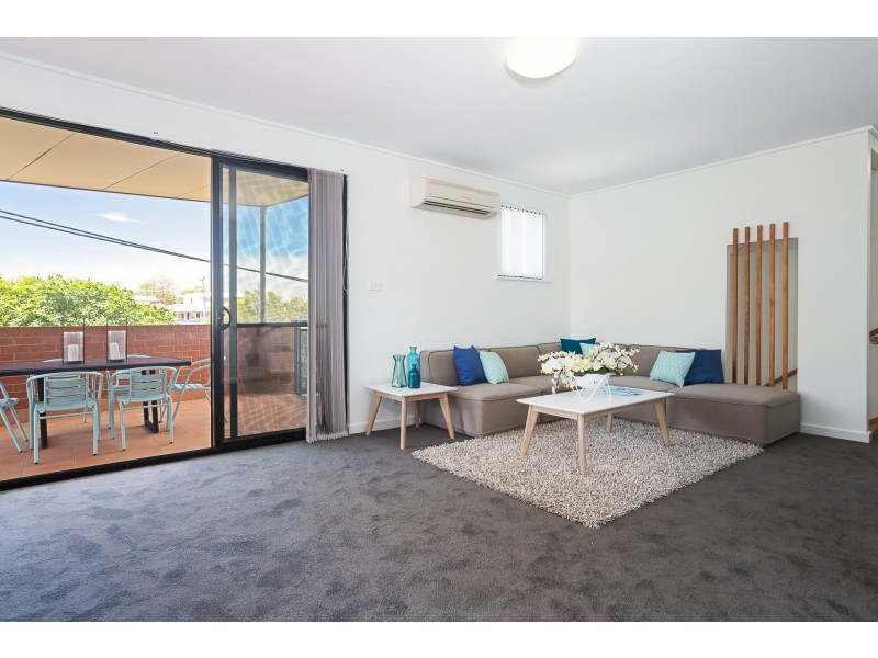 4/9 Howard Street, Warners Bay NSW 2282