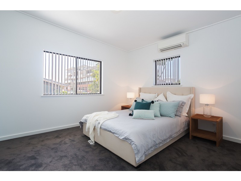 4/9 Howard Street, Warners Bay NSW 2282