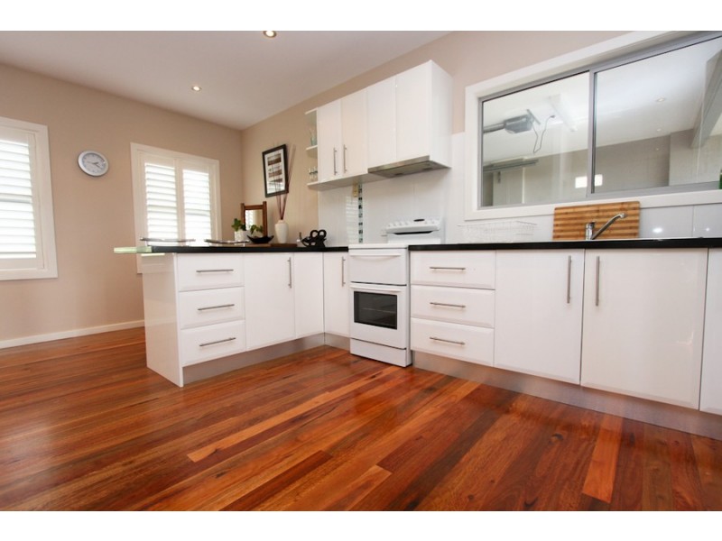 21 Macquarie Drive, Belmont NSW 2280