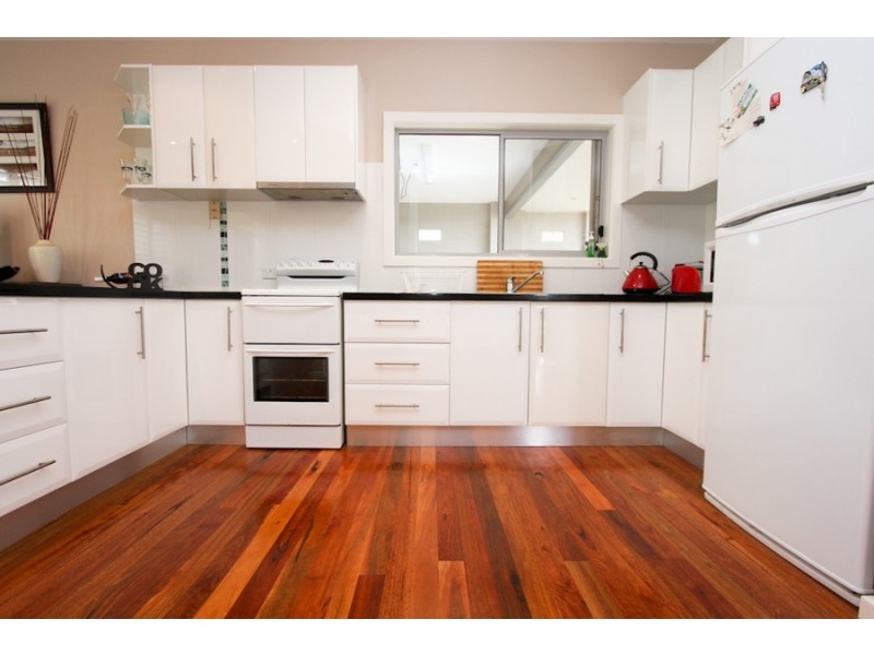 21 Macquarie Drive, Belmont NSW 2280