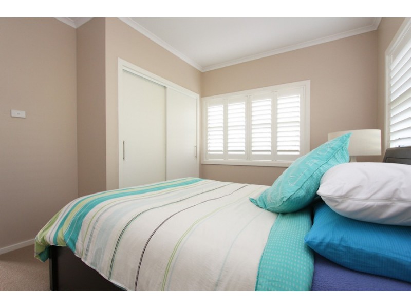 21 Macquarie Drive, Belmont NSW 2280