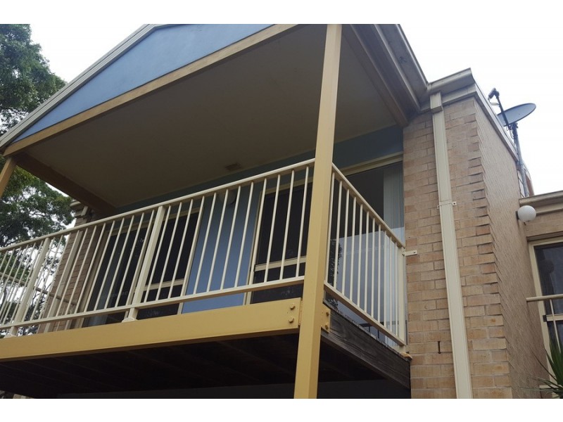 9/13 Robert Street, Charlestown NSW 2290