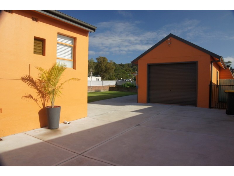 19 Ruswell Avenue, Warners Bay NSW 2282