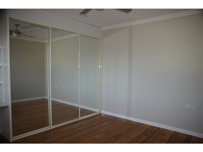 19 Ruswell Avenue, Warners Bay NSW 2282