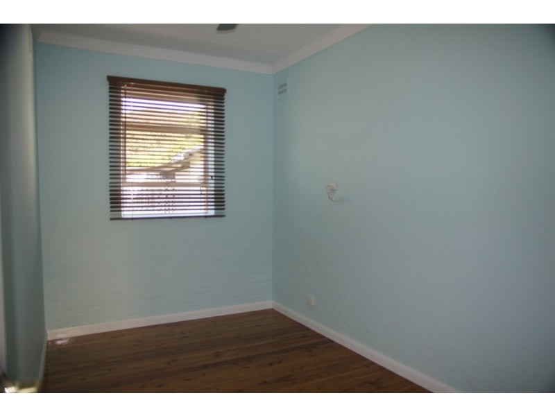 19 Ruswell Avenue, Warners Bay NSW 2282