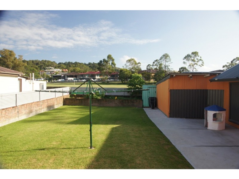 19 Ruswell Avenue, Warners Bay NSW 2282