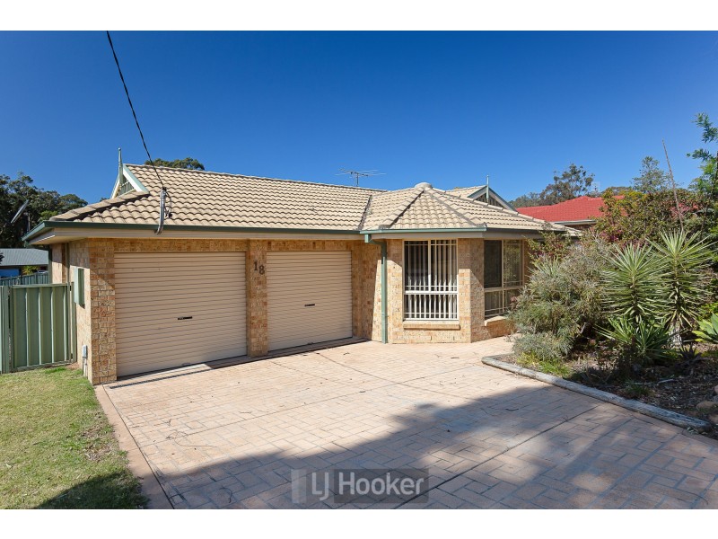 18 Chifley Road, Morisset Park NSW 2264