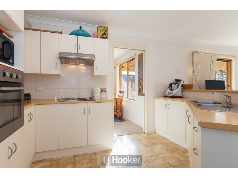 18 Chifley Road, Morisset Park NSW 2264