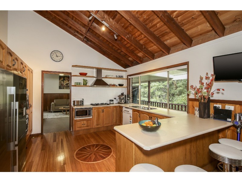 9 Clare Close, Eleebana NSW 2282