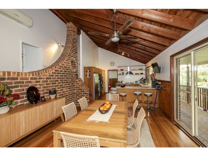 9 Clare Close, Eleebana NSW 2282