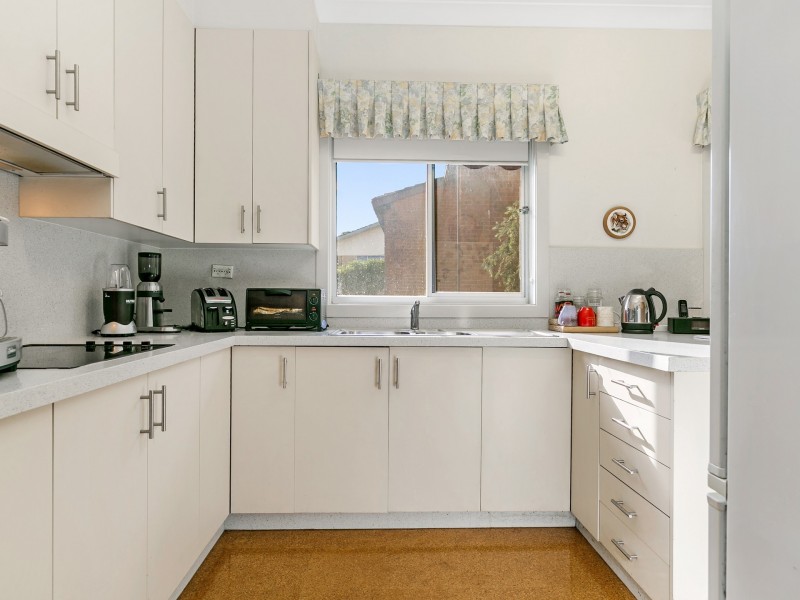 65 Thompson Road, Speers Point NSW 2284