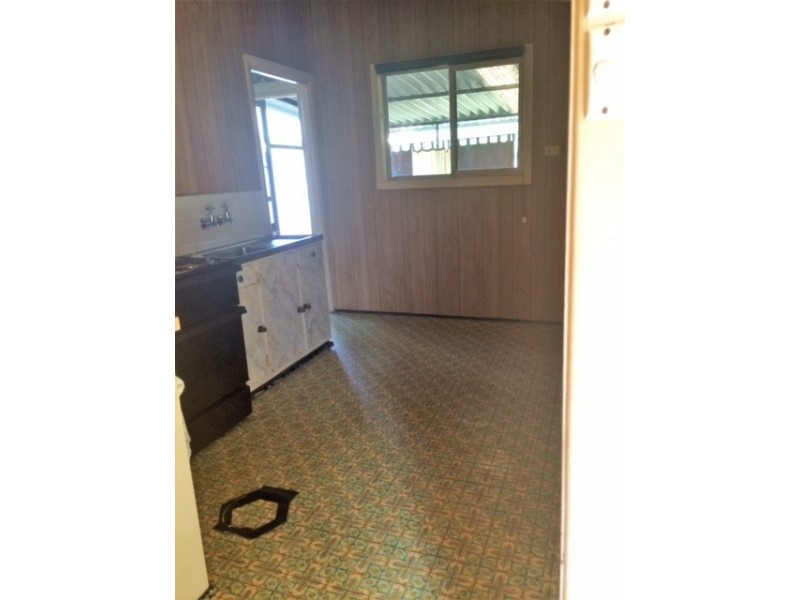 10 Yorston Street, Warners Bay NSW 2282