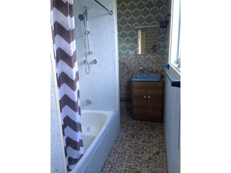 10 Yorston Street, Warners Bay NSW 2282