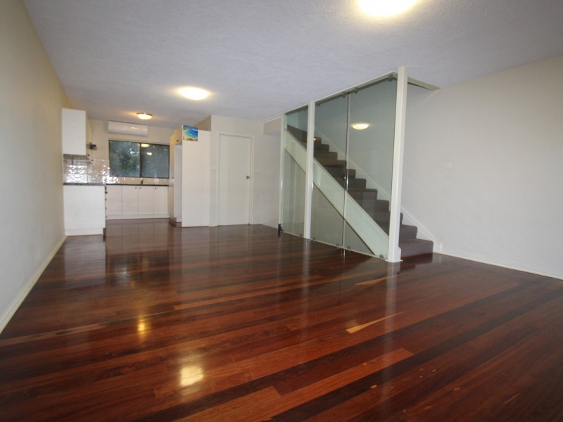 2/73 Union Street, Cooks Hill NSW 2300