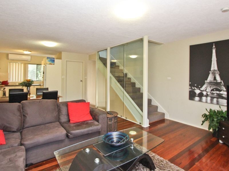 2/73 Union Street, Cooks Hill NSW 2300