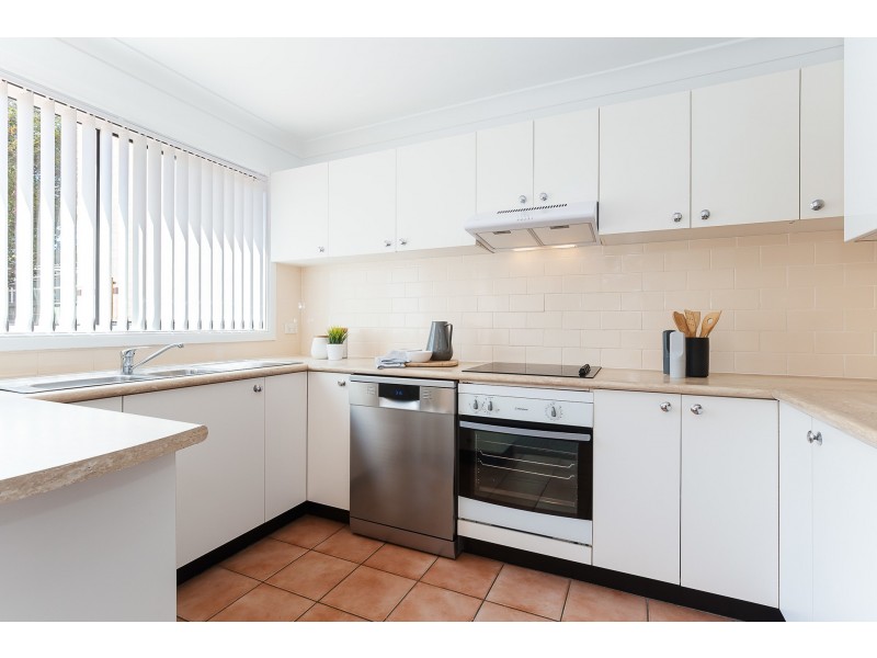 8/33-39 Haddon Crescent, Marks Point NSW 2280