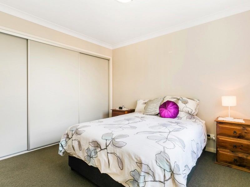 35 Harmony Crescent, Mount Hutton NSW 2290