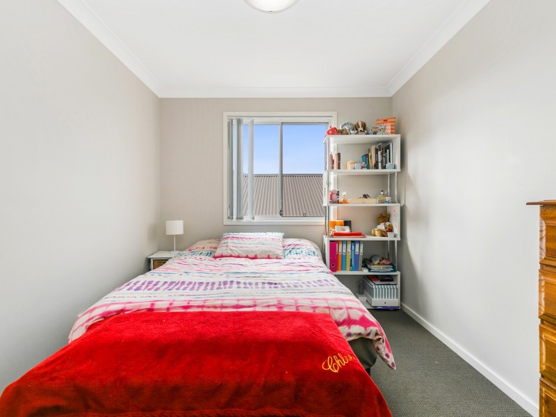 35 Harmony Crescent, Mount Hutton NSW 2290
