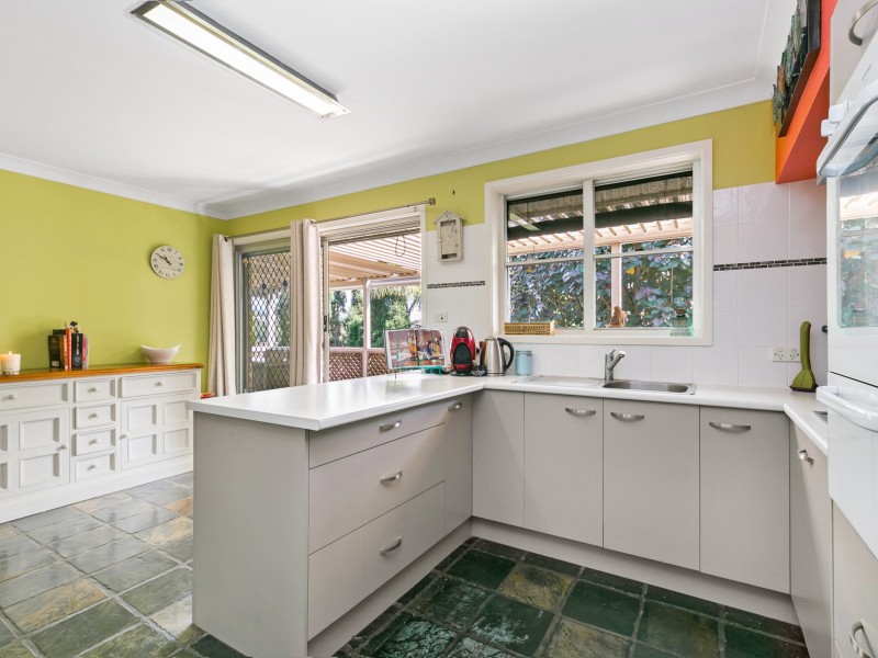 2 Malwood Avenue, Macquarie Hills NSW 2285