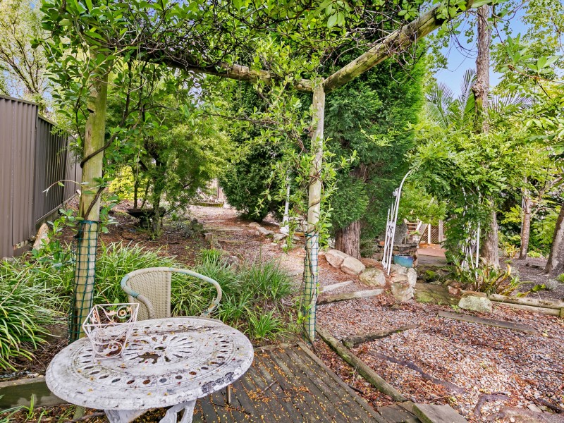 2 Malwood Avenue, Macquarie Hills NSW 2285