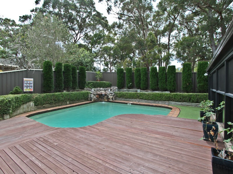 42 Haynes Avenue, Eleebana NSW 2282