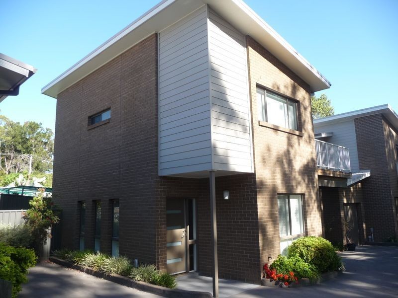 3/8 Bayview Street, Warners Bay NSW 2282