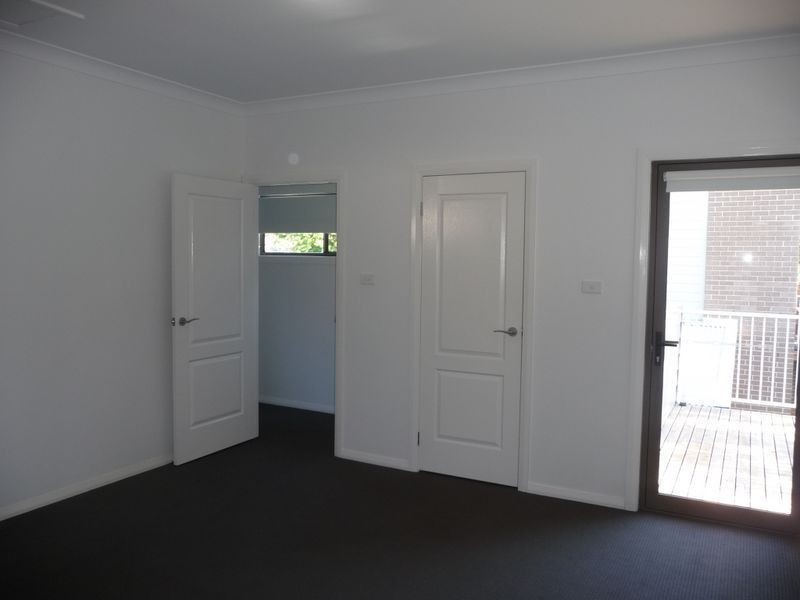 3/8 Bayview Street, Warners Bay NSW 2282