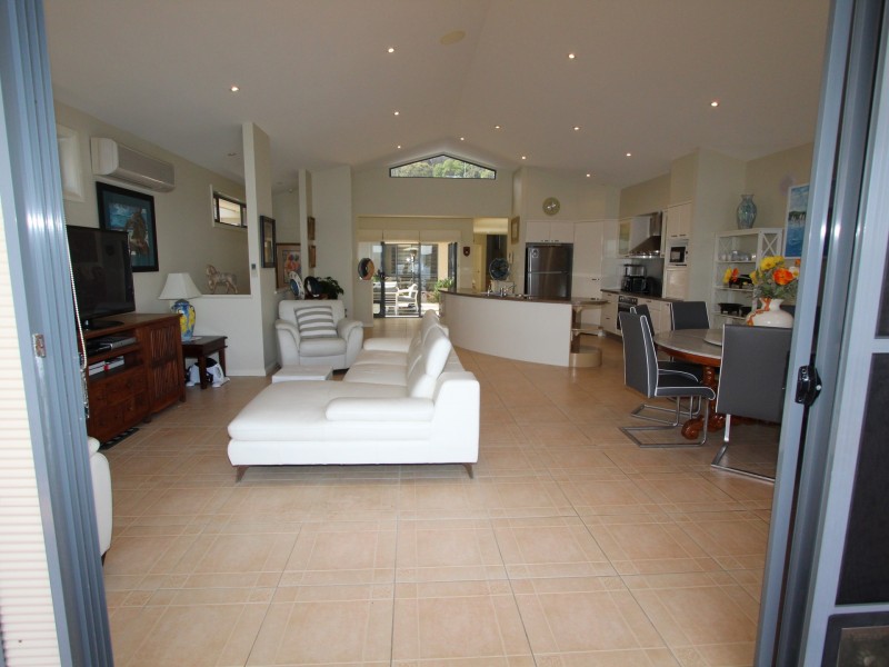 97a Coal Point Road, Coal Point NSW 2283