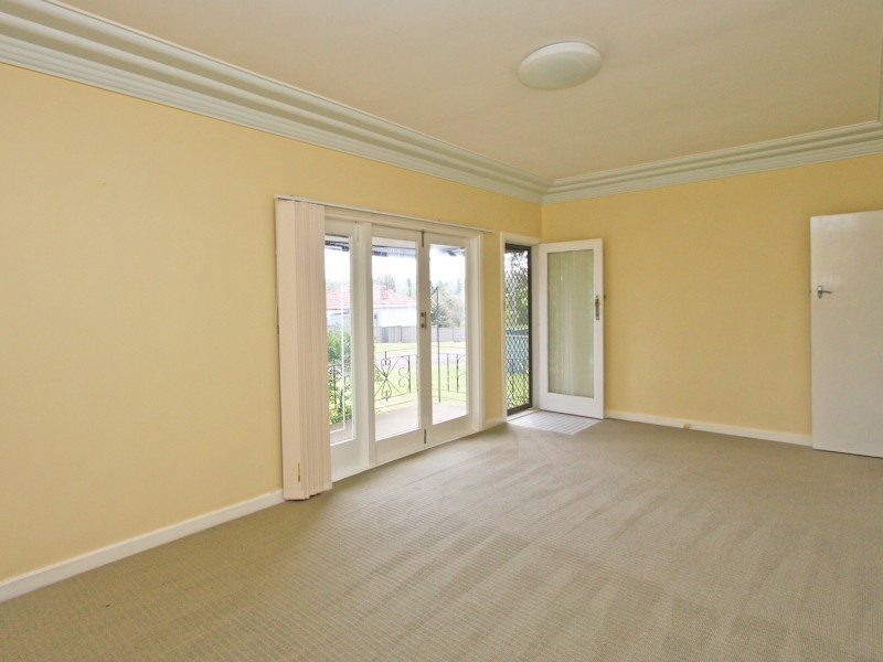 13 Arthur Street, Cardiff South NSW 2285