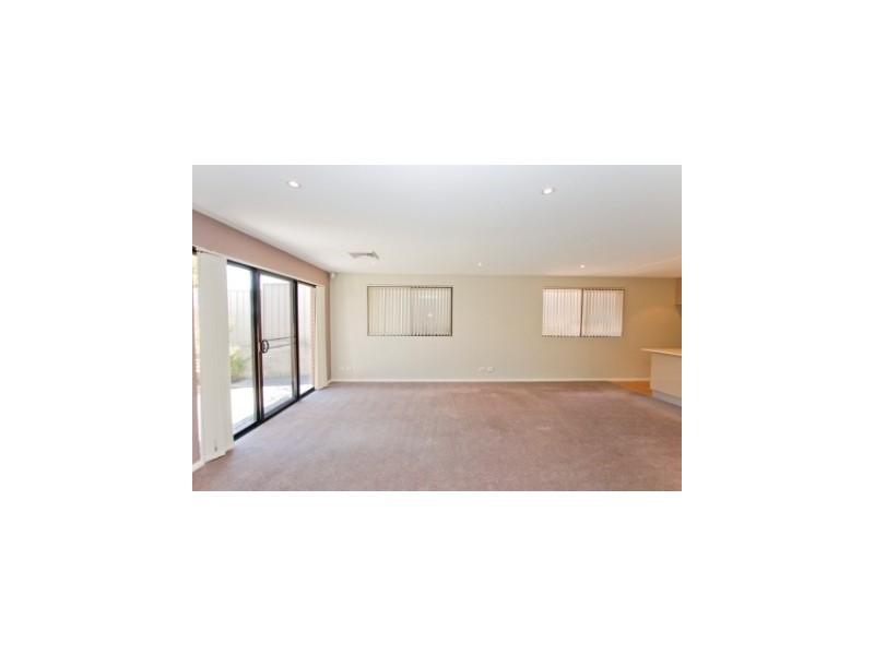 3/42 Queen Street, Warners Bay NSW 2282