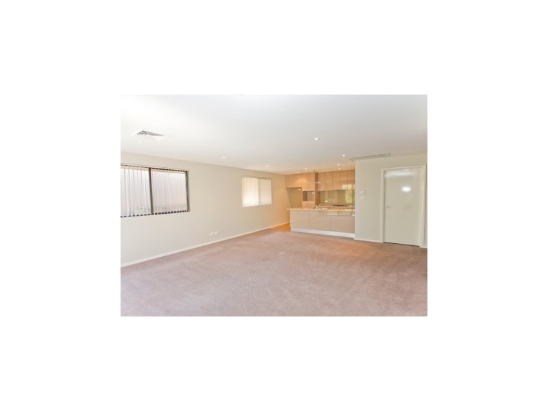 3/42 Queen Street, Warners Bay NSW 2282