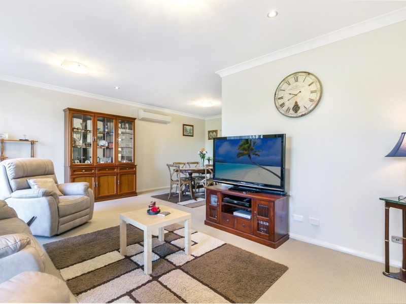 30 Siloam Drive, Belmont North NSW 2280