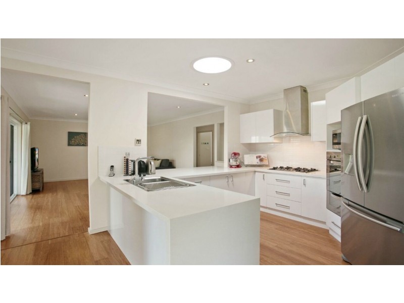 2 Agincourt Crescent, Valentine NSW 2280