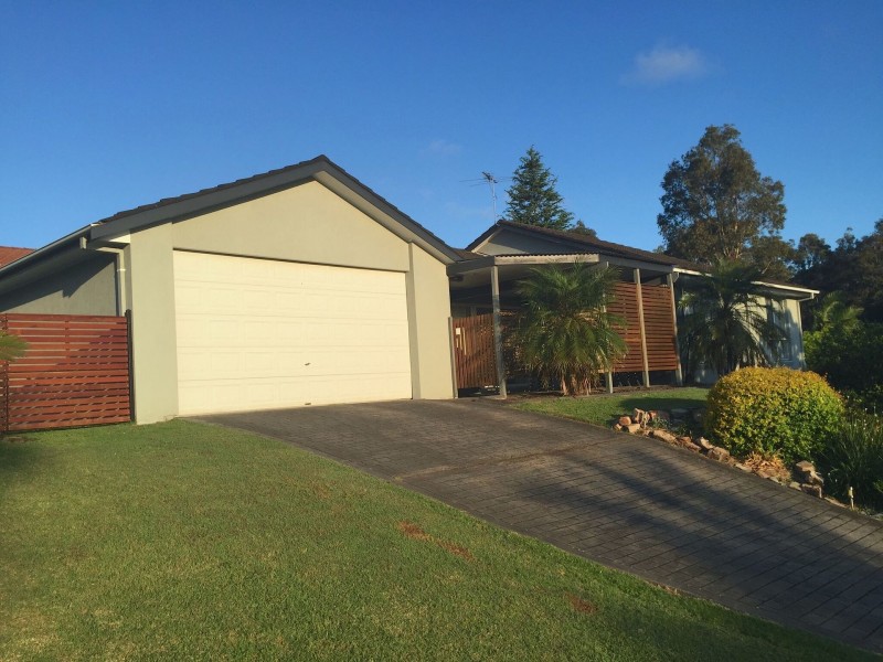 2 Agincourt Crescent, Valentine NSW 2280