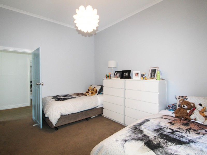 35 Thorne Street, Toronto NSW 2283