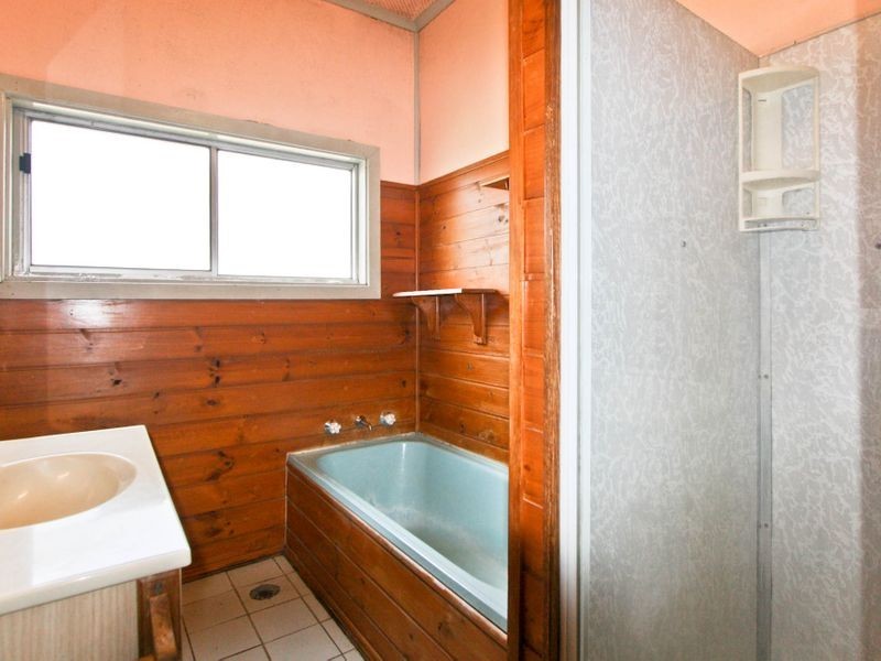 13 Warners Bay Road, Warners Bay NSW 2282