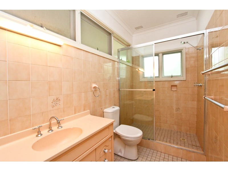 31 Frederick Street, Valentine NSW 2280