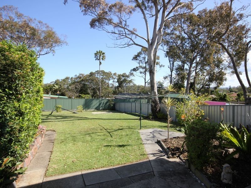 3 Bay Road, Fennell Bay NSW 2283