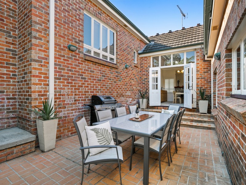 6 Woodside Drive, Eleebana NSW 2282