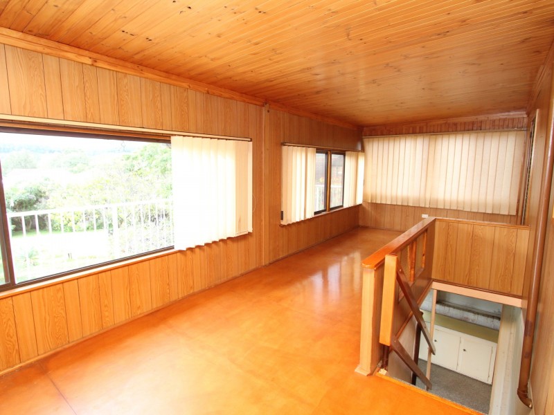 31 Tallawalla Road, Valentine NSW 2280