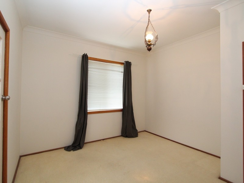 31 Tallawalla Road, Valentine NSW 2280