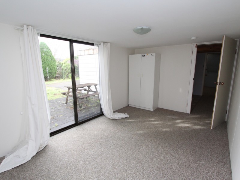 31 Tallawalla Road, Valentine NSW 2280