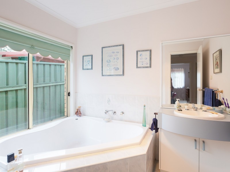 7 Manooka Street, Wangi Wangi NSW 2267
