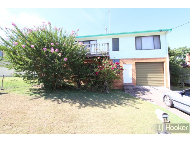2/18 Day Street, Toronto NSW 2283