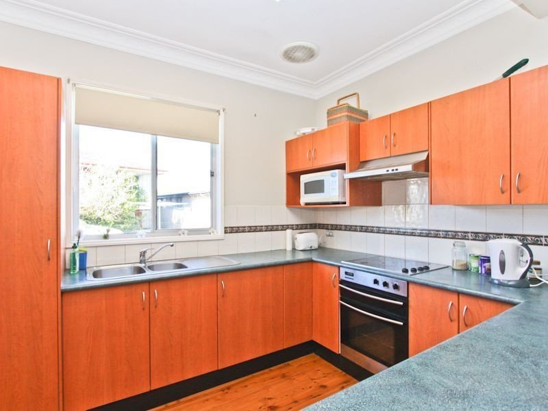 2/17 Kanundra Street, Belmont North NSW 2280