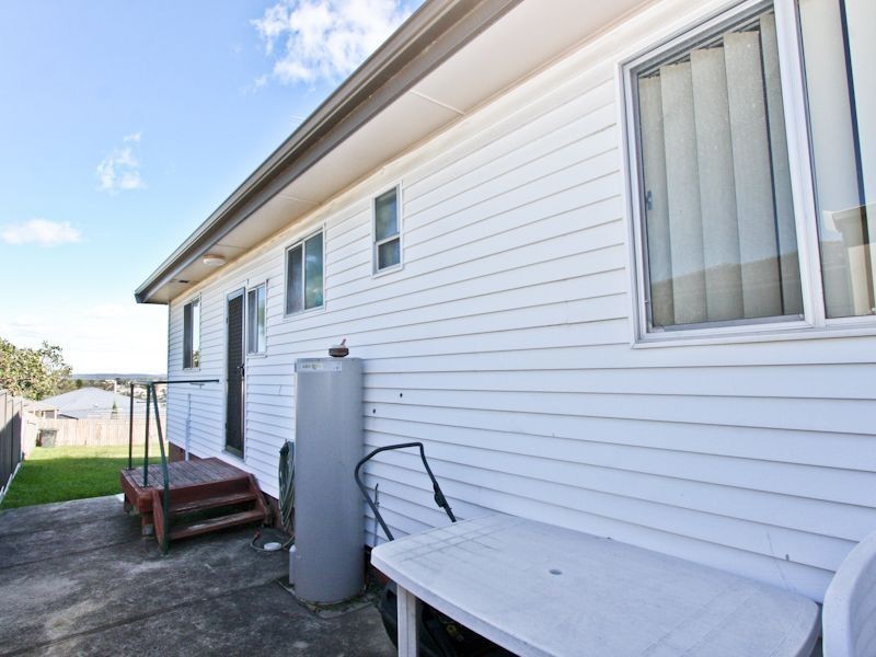 2/17 Kanundra Street, Belmont North NSW 2280