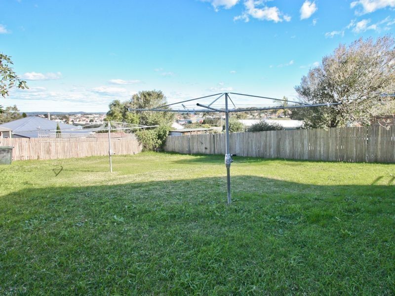 2/17 Kanundra Street, Belmont North NSW 2280