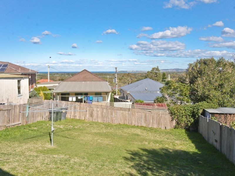 2/17 Kanundra Street, Belmont North NSW 2280